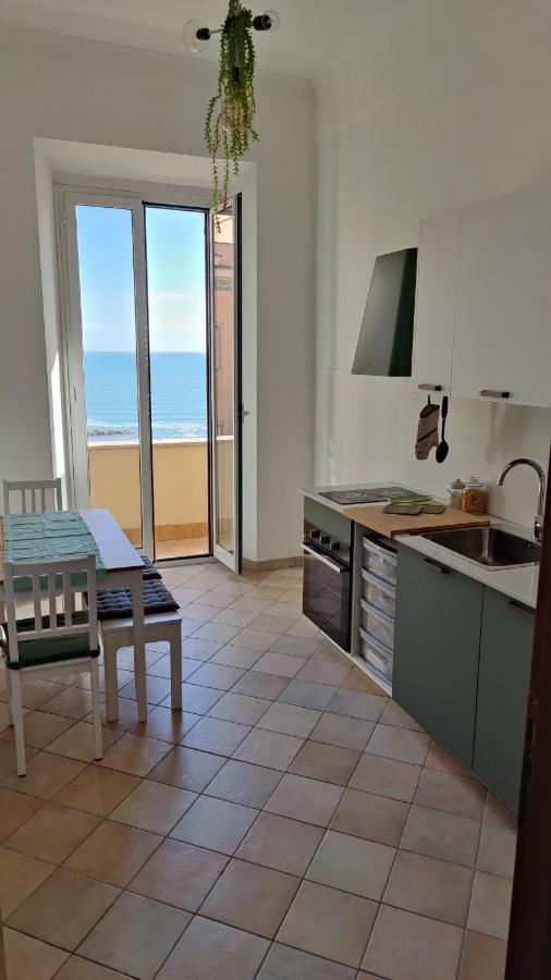 Bellavista, Il Tuo Soggiorno Vista Mare! Apartment Nettuno Exterior photo